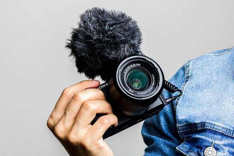 Lifestyle Photographer or Videographer