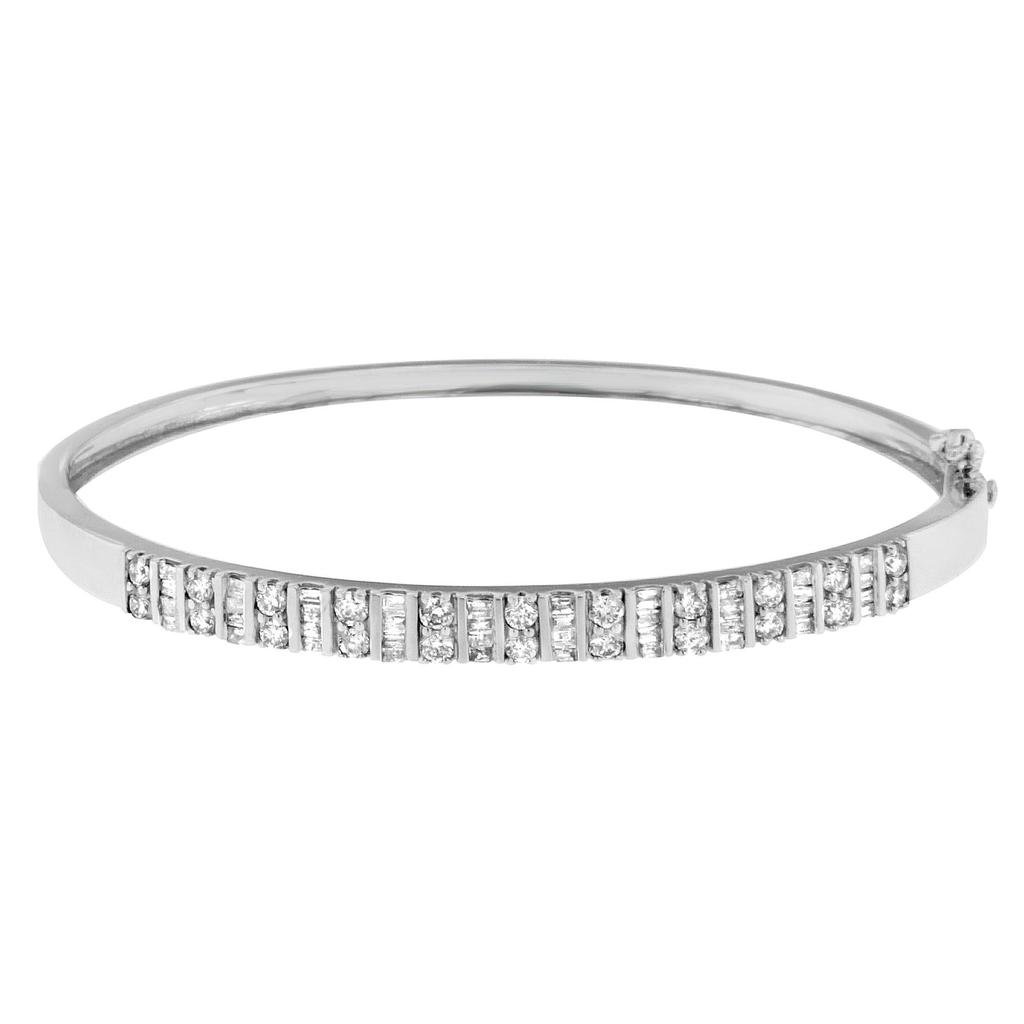 14K White Gold Round And Baguette-cut Diamond Bangle (1 cttw, H-I Color, SI2-I1 Clarity)